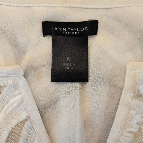 Ann Taylor Factory 3D Leaf Sleeveless Blouse, Sz M - Picture 5 of 9